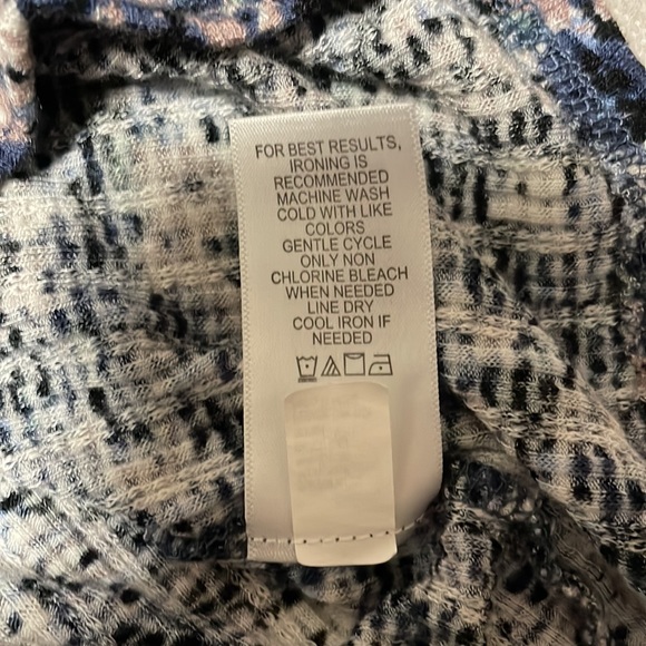 Maurice’s tunic length tank top - Picture 5 of 5